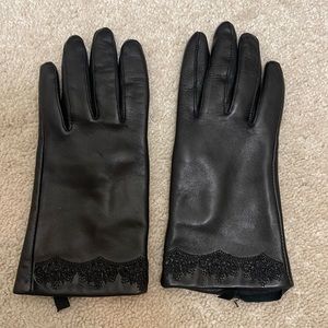 Ann Taylor Loft Leather gloves